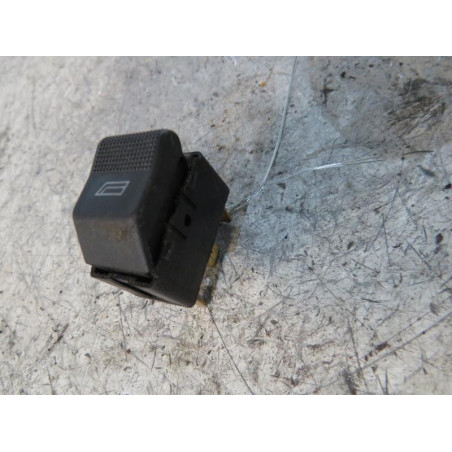 Interrupteur de leve vitre avant droit AUDI A4 1