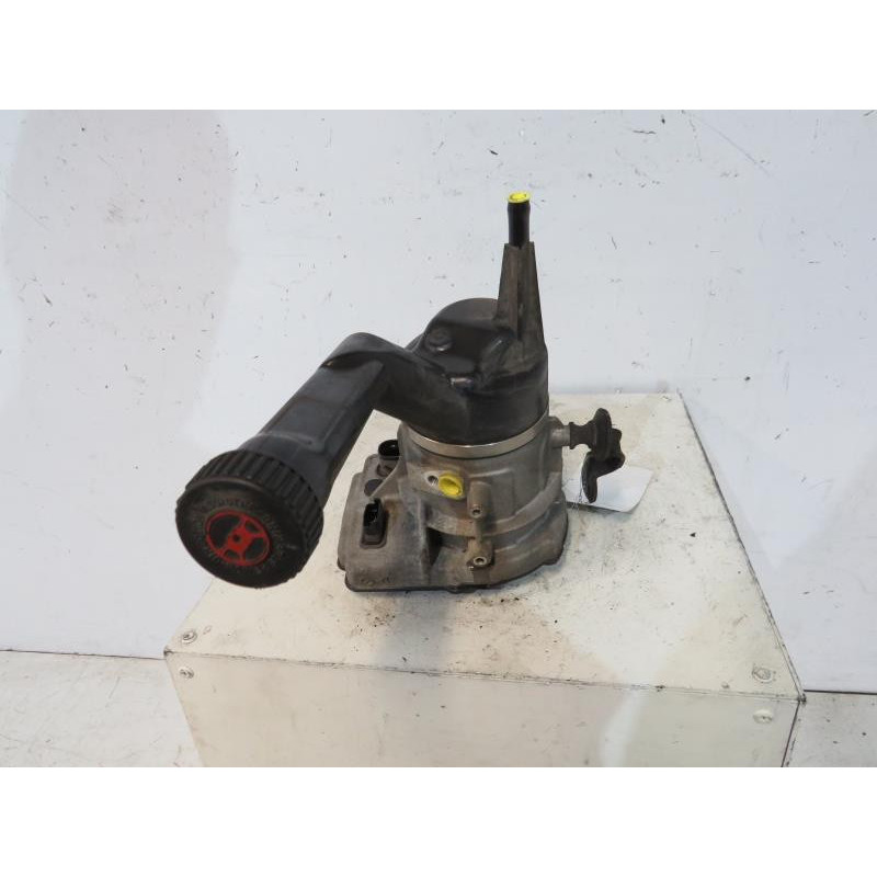 Pompe de direction PEUGEOT 308 1 Photo n°1