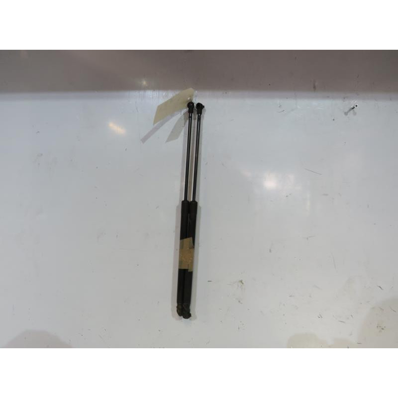 Verin de coffre VOLKSWAGEN PASSAT 4 Photo n°1