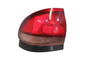 Feu arriere principal gauche (feux) MAZDA 626 3 Photo n°2