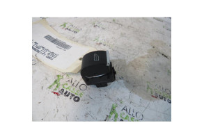 Interrupteur de leve vitre avant droit FORD FOCUS 3 Photo n°1