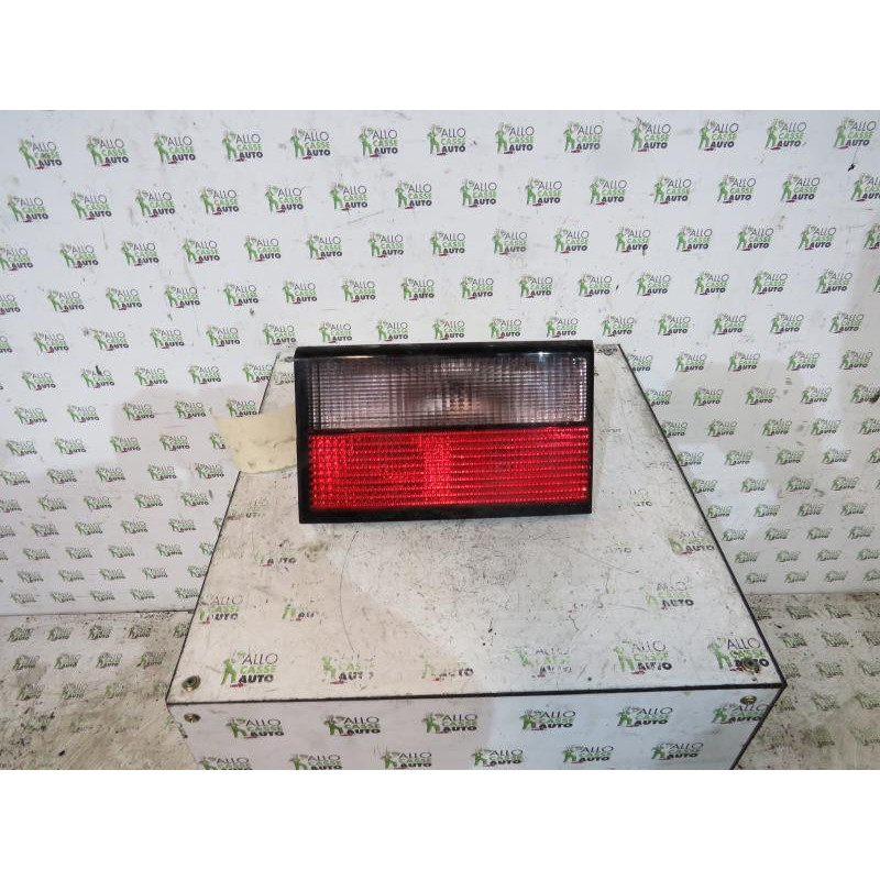 Feu arriere secondaire droit (feux) CITROEN XANTIA Photo n°1