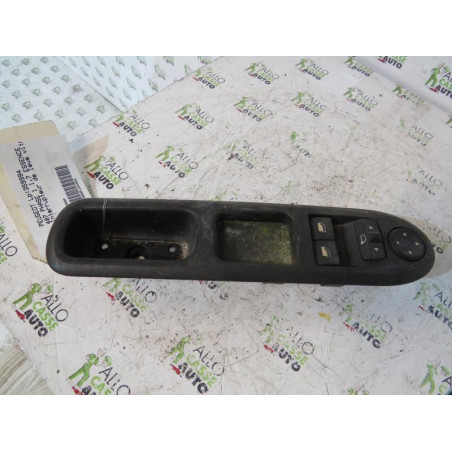 Interrupteur de leve vitre arriere gauche PEUGEOT 407