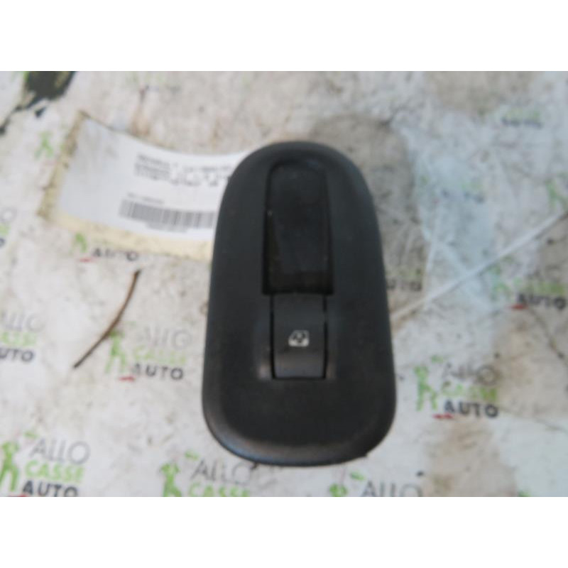 Interrupteur de leve vitre avant droit RENAULT KANGOO 2 Photo n°1