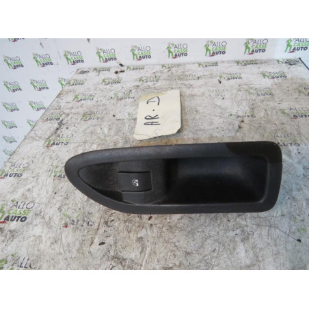 Interrupteur de leve vitre avant droit RENAULT LAGUNA 2