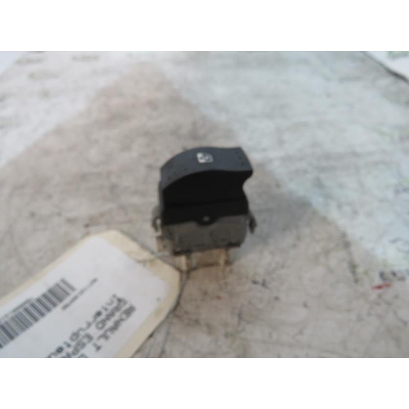 Interrupteur de leve vitre arriere gauche RENAULT ESPACE 4 Photo n°1