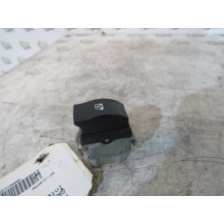 Interrupteur de leve vitre avant droit RENAULT ESPACE 4