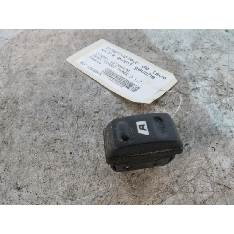 Interrupteur de leve vitre avant gauche CITROEN XSARA PICASSO Photo n°1