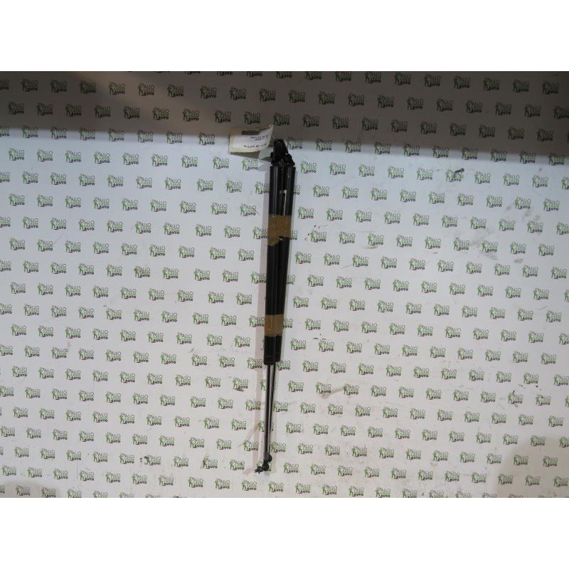 Verin de coffre KIA CARNIVAL 1 Photo n°1