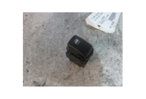 Interrupteur de leve vitre arriere droit KIA SPORTAGE 2 Photo n°1