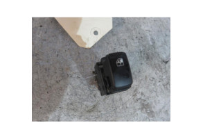 Interrupteur de leve vitre arriere gauche KIA SPORTAGE 2 Photo n°1