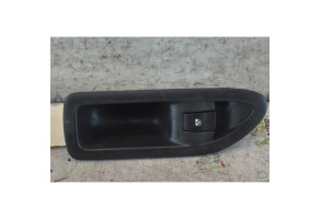 Interrupteur de leve vitre avant droit RENAULT LAGUNA 2 Photo n°1