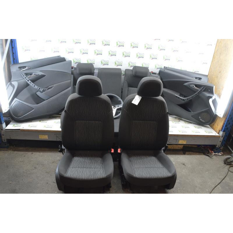 Interieur complet OPEL ASTRA J Photo n°1