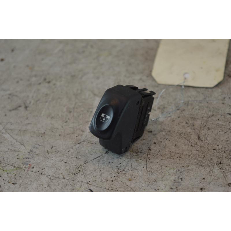 Interrupteur de leve vitre avant gauche RENAULT CLIO 2 Photo n°1