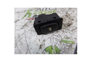 Interrupteur de leve vitre arriere droit CITROEN C8 Photo n°1