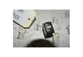 Interrupteur de leve vitre arriere gauche PEUGEOT 607 Photo n°1