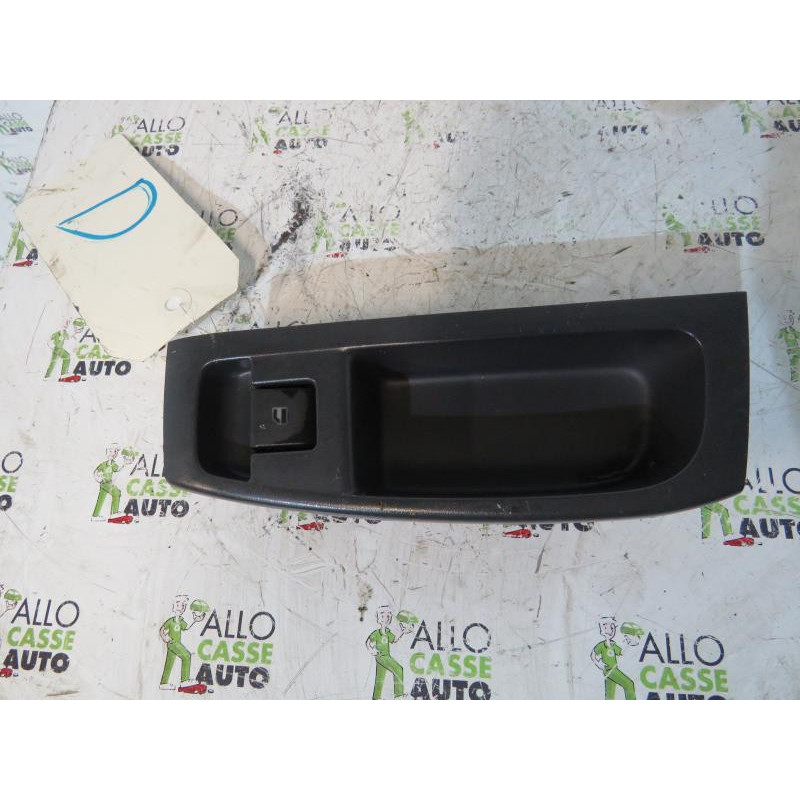 Interrupteur de leve vitre avant gauche VOLKSWAGEN FOX Photo n°1