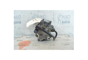 Pompe de direction PEUGEOT 406 Photo n°2