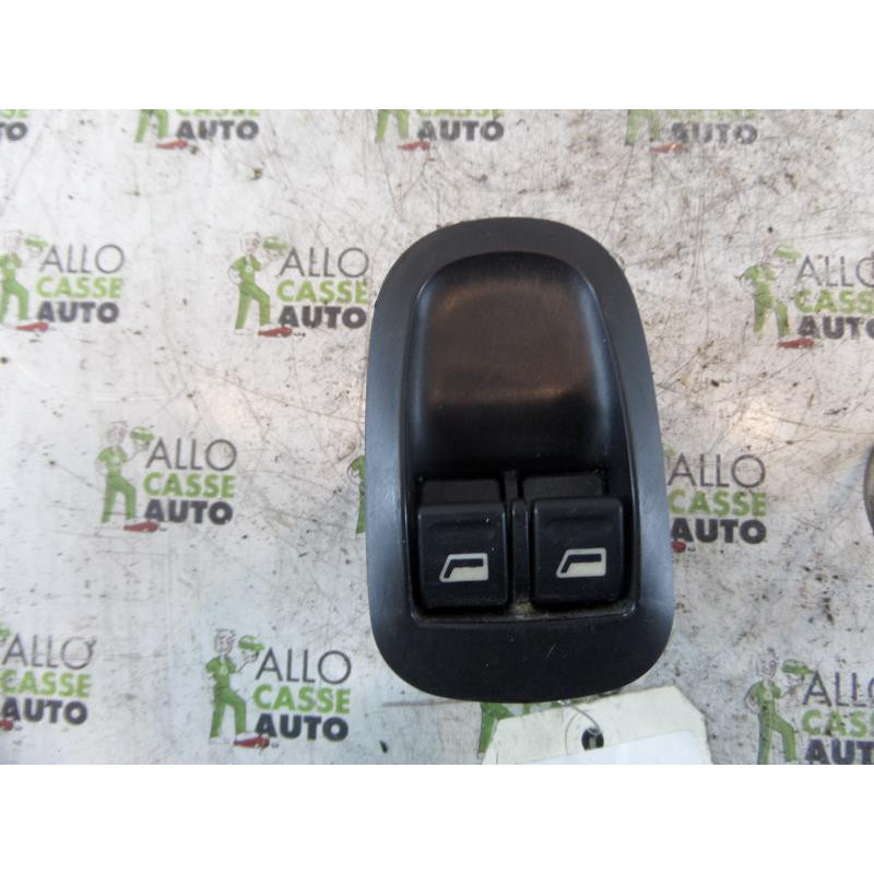 Interrupteur de leve vitre avant gauche PEUGEOT 206 Photo n°1