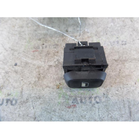 Interrupteur de leve vitre arriere gauche PEUGEOT 607