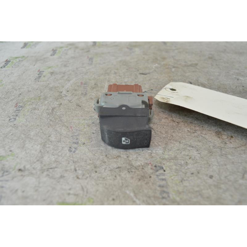 Interrupteur de leve vitre arriere droit RENAULT GRAND ESPACE 4 Photo n°1