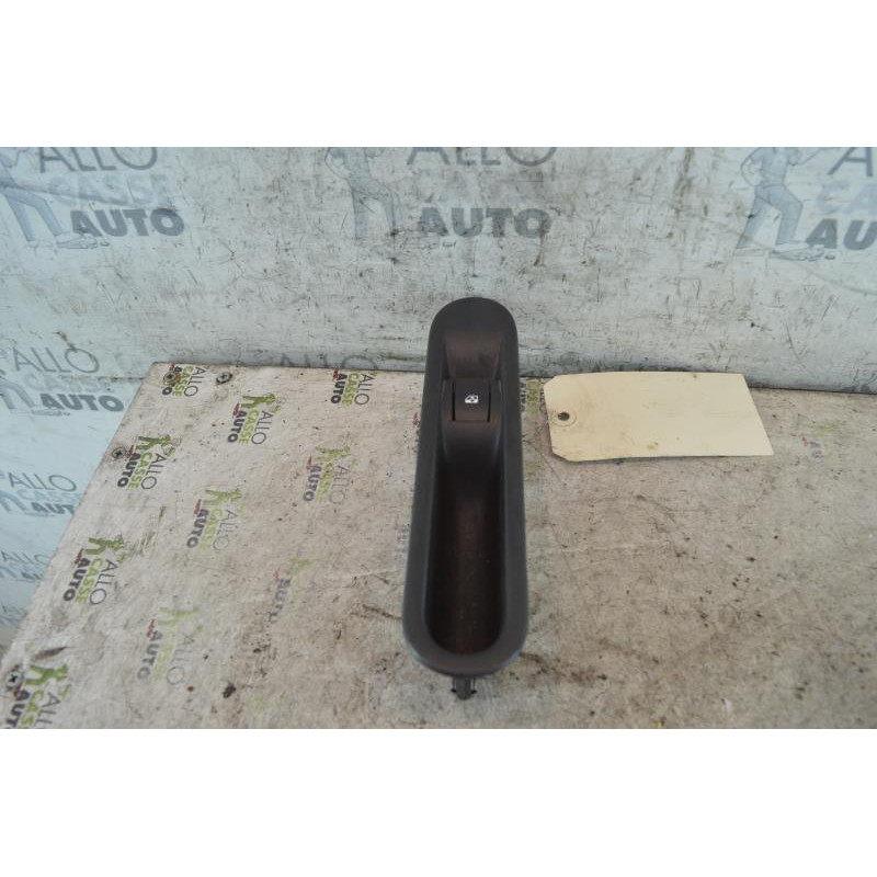 Interrupteur de leve vitre arriere gauche RENAULT ESPACE 4 Photo n°1