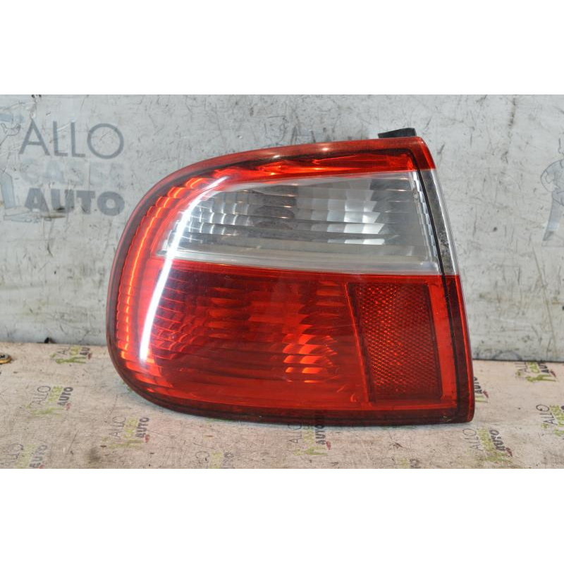Feu arriere principal gauche (feux) SEAT TOLEDO 2 Photo n°1