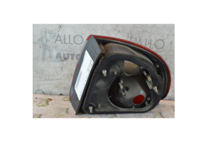 Feu arriere principal gauche (feux) SEAT TOLEDO 2 Photo n°2