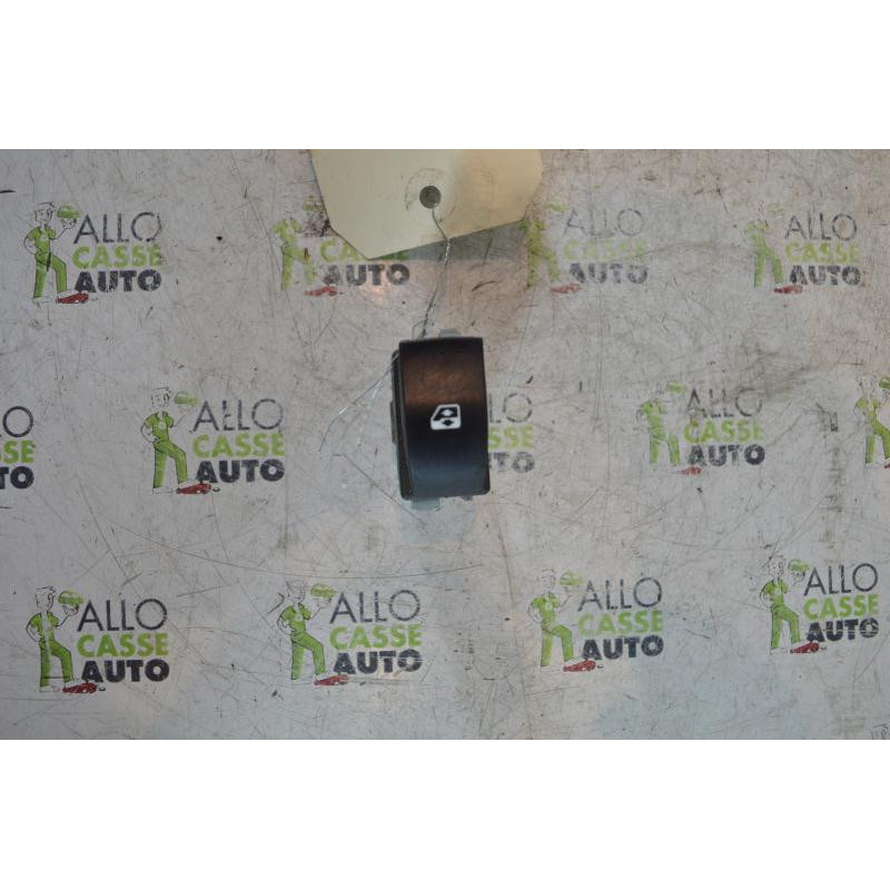 Interrupteur de leve vitre arriere droit RENAULT SCENIC 2 Photo n°1