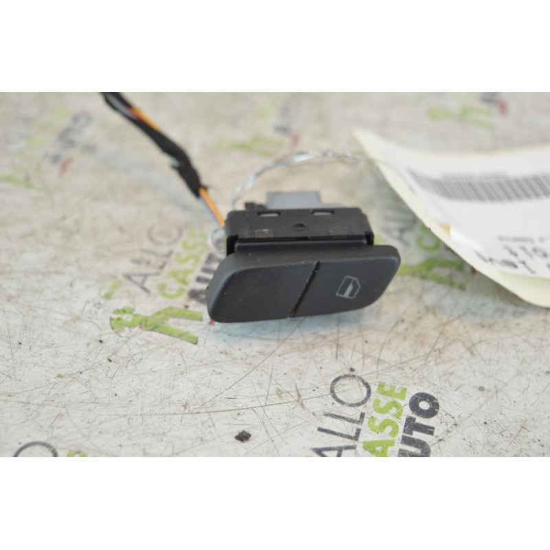 Interrupteur de leve vitre avant droit VOLKSWAGEN POLO 4 Photo n°1