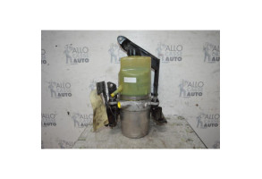 Pompe de direction PEUGEOT 106 Photo n°3