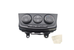 Commande chauffage MAZDA 5 2 Photo n°3