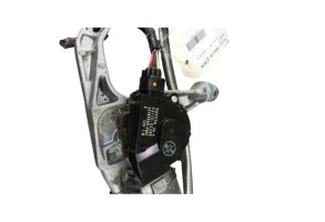 Moteur essuie glace avant TOYOTA AURIS 2 Photo n°2