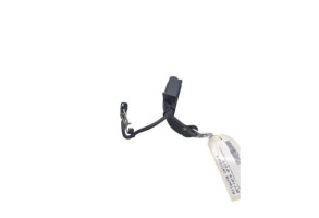 Attache ceinture arriere droit TOYOTA AURIS 2 Photo n°4