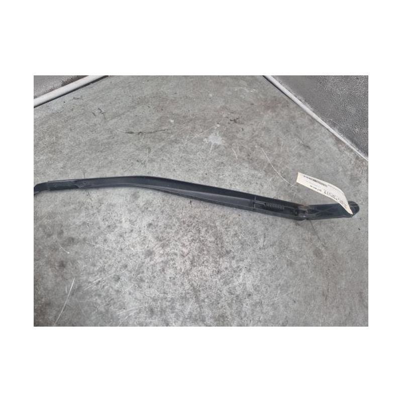 Bras essuie glace avant droit TOYOTA AURIS 2 Photo n°1
