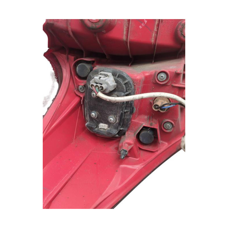 Feu arriere principal droit (feux) TOYOTA AURIS 2 Photo n°1