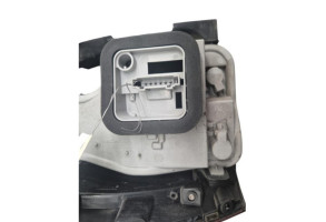 Feu arriere principal droit (feux) VOLKSWAGEN POLO 5 Photo n°2