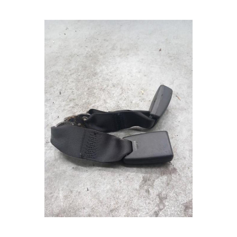 Attache ceinture arriere droit SUZUKI SWIFT 3 Photo n°1