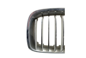 Calandre droite BMW SERIE 1 F20 Photo n°1