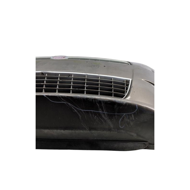 Pare choc avant FIAT GRANDE PUNTO Photo n°1