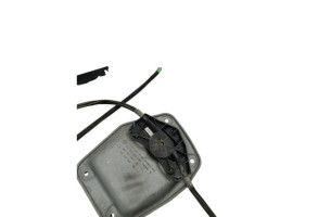 Leve vitre electrique avant droit VOLKSWAGEN GOLF 5 Photo n°6