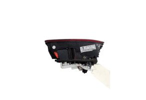 Feu arriere secondaire droit (feux) VOLKSWAGEN GOLF 7 Photo n°6