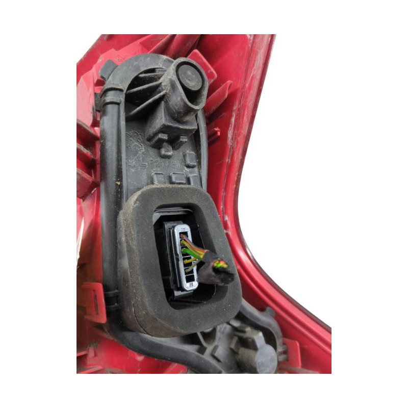 Feu arriere principal gauche (feux) PEUGEOT 3008 1 Photo n°1