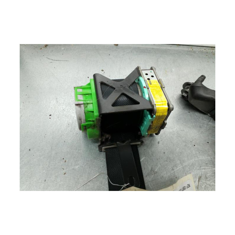 Ceinture avant gauche TOYOTA YARIS 2 Photo n°1