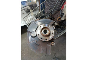 Pivot de moyeu avant gauche PEUGEOT 208 1 Photo n°7