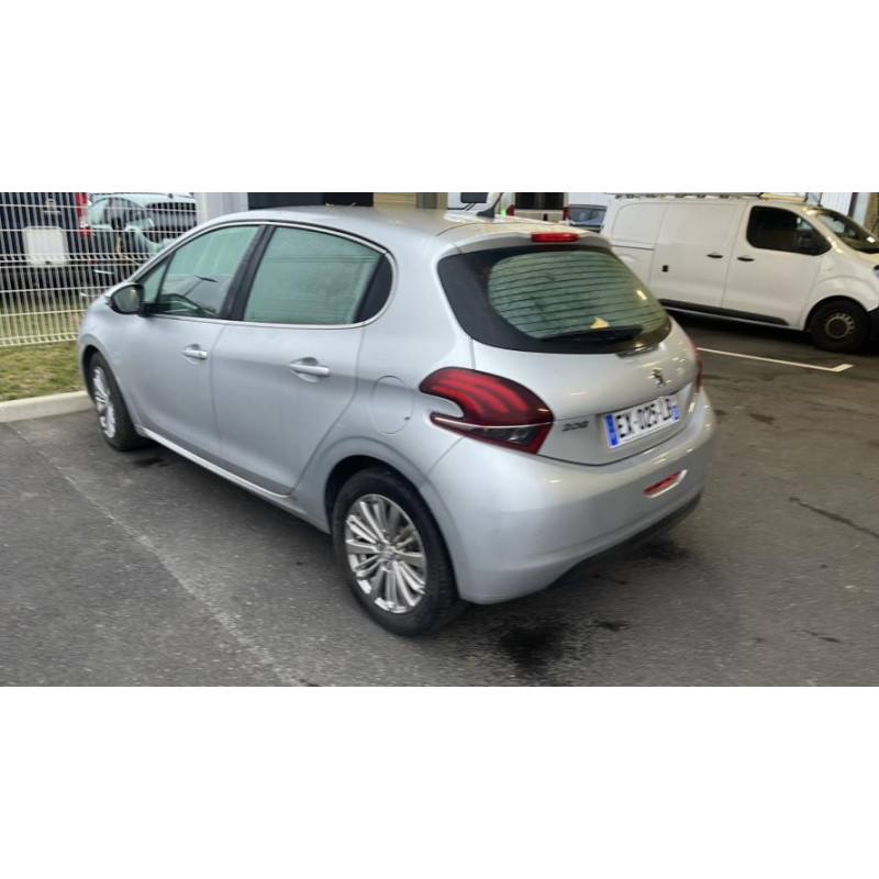 Pivot de moyeu avant droit PEUGEOT 208 1 Photo n°2