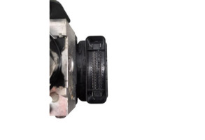 Bloc ABS (freins anti-blocage) FORD FIESTA 6 Photo n°1