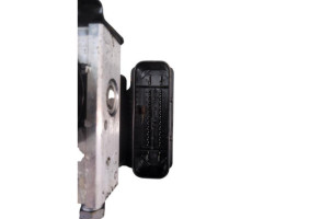 Bloc ABS (freins anti-blocage) FORD FIESTA 6 Photo n°6