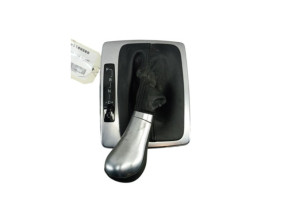 Pommeau de vitesses MERCEDES CLASSE C 204 Photo n°3