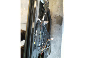 Porte avant droit SUZUKI SWIFT 3 Photo n°1